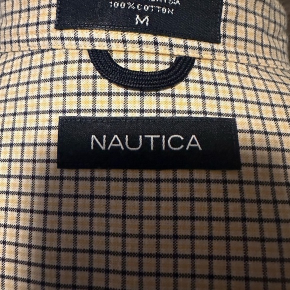 Nautica brand Men’s button down collar shirt Size Medium - Picture 6 of 6